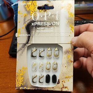 OPI XPRESS/ON Glue Nails Set - New